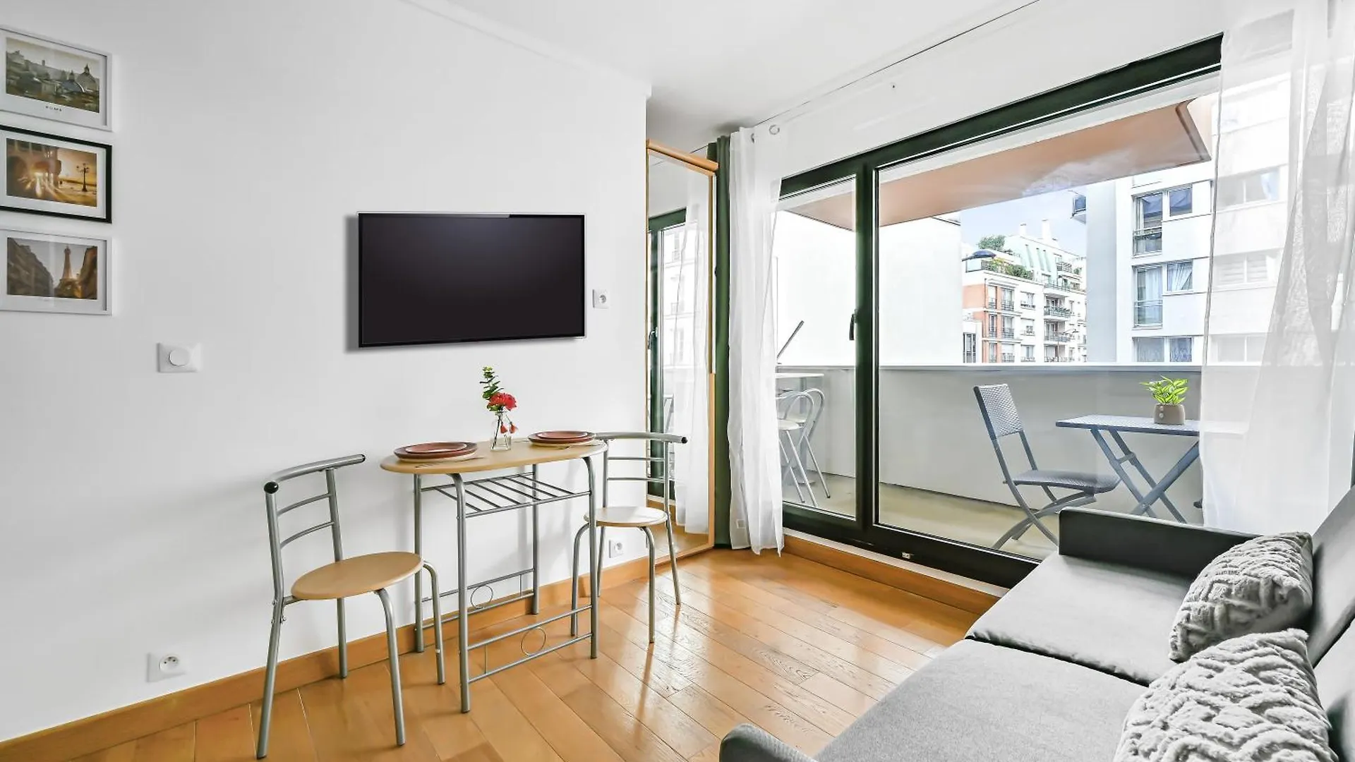 Apartment La Felicita - Studio Avec Balcon Paris - Netflix France